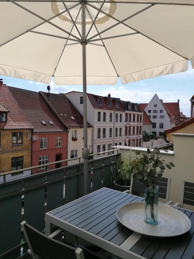 Townhouse Altstadt Wismar Upper Apartment Mit Zwei Terrassen Экстерьер фото